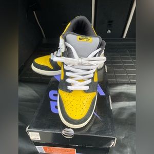 Nike SB Dunk Low “Bics” size 9.5